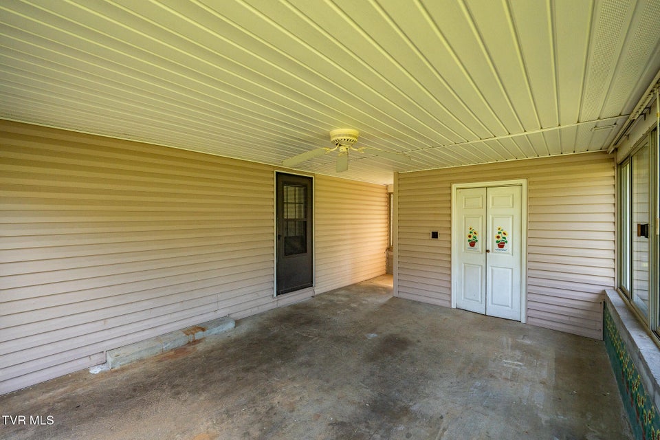Photo #25: 1701 Highpoint Avenue