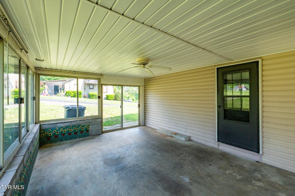 Photo #26: 1701 Highpoint Avenue