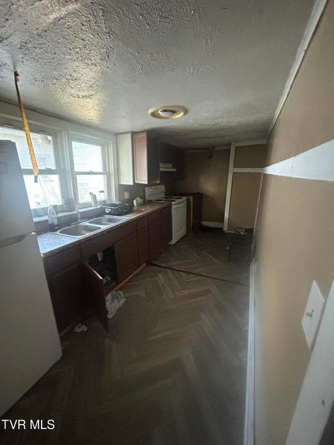 Photo #11: 125 Keystone Street