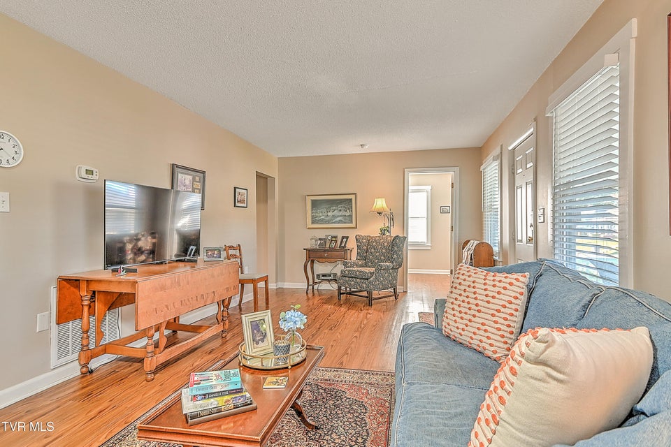 Photo #9: 1218 Sevier Avenue