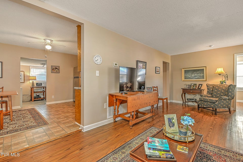 Photo #10: 1218 Sevier Avenue