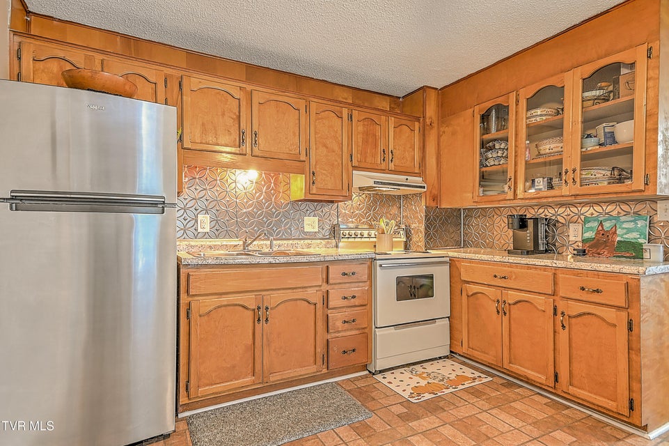 Photo #15: 1218 Sevier Avenue
