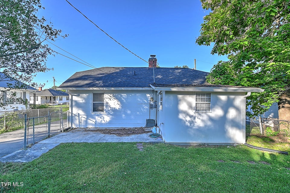Photo #26: 1218 Sevier Avenue