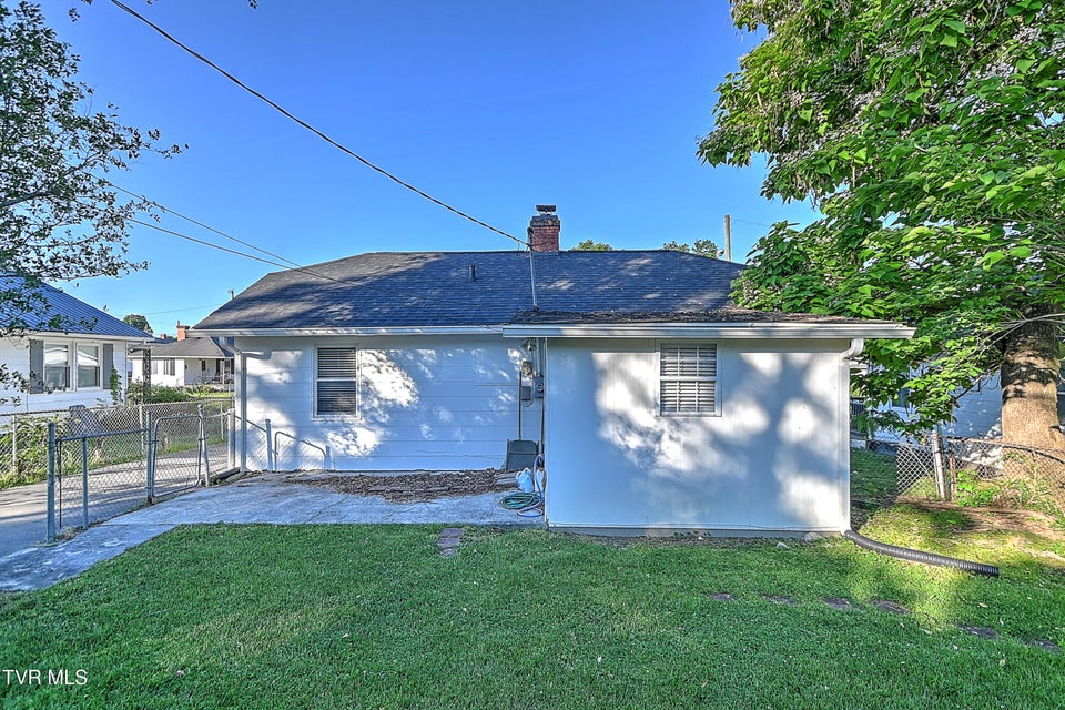 Photo #27: 1218 Sevier Avenue