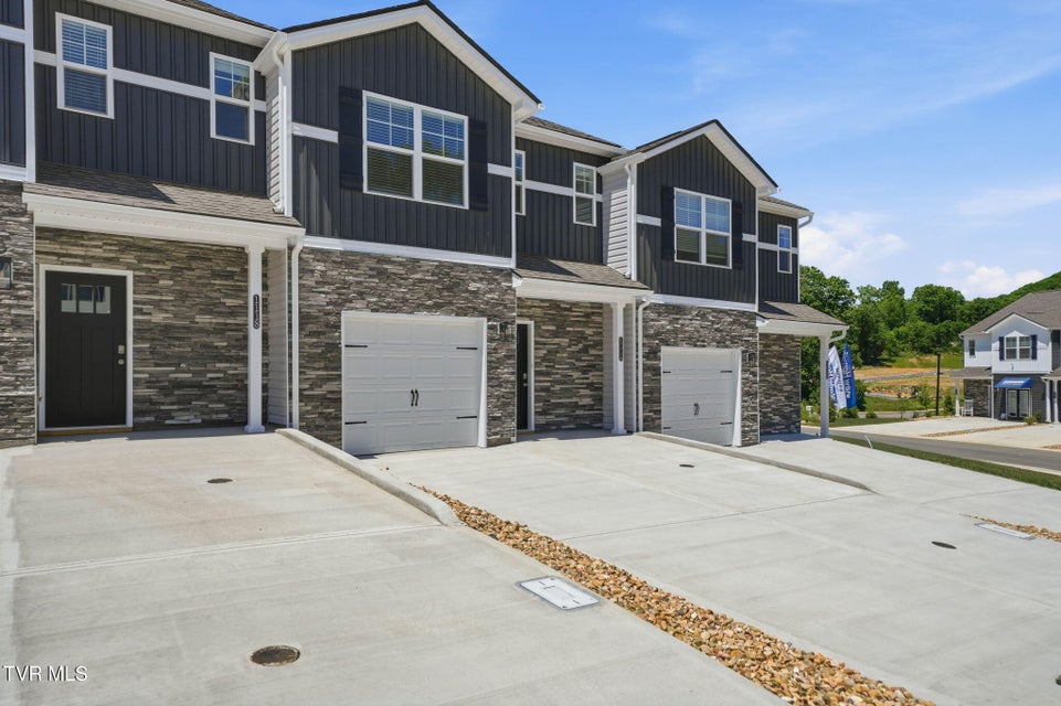 Photo #2: 1114 Wenna Way 