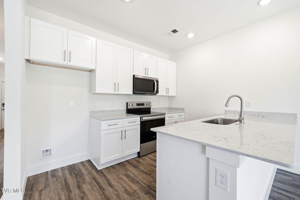 Photo #3: 1114 Wenna Way 