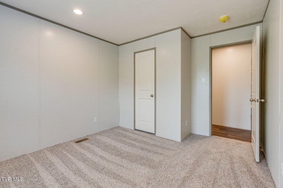 Photo #18: 115 Hillside Drive