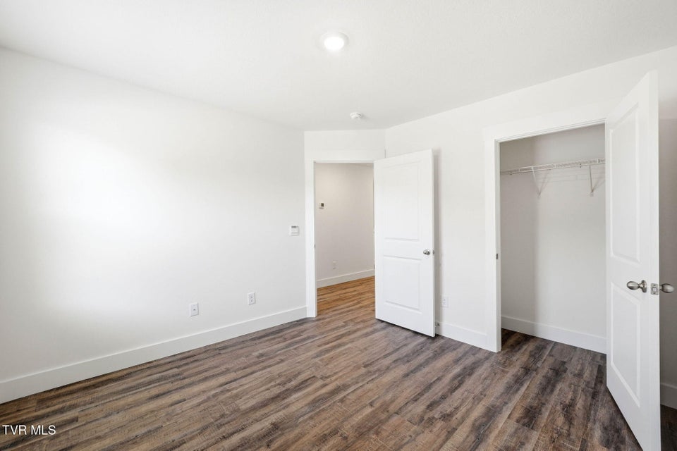 Photo #17: 1126 Wenna Way 