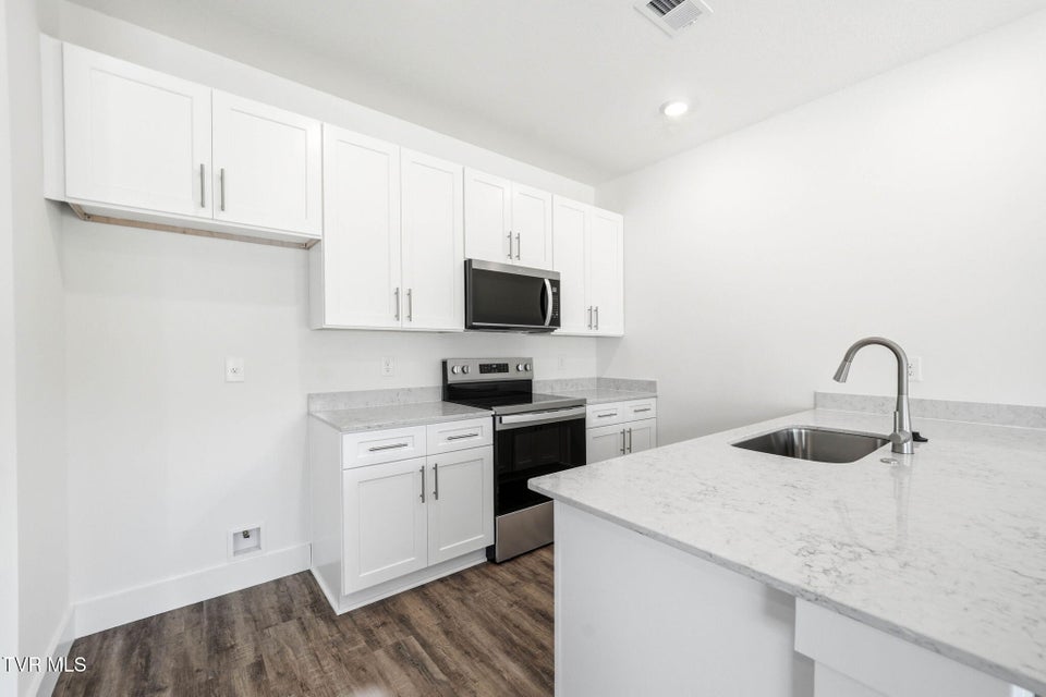Photo #3: 1126 Wenna Way 