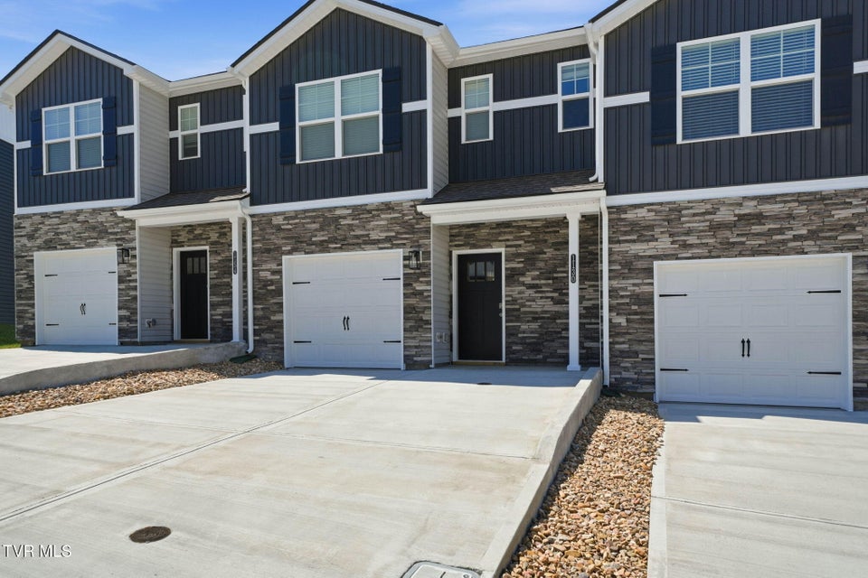 Photo #2: 1130 Wenna Way 