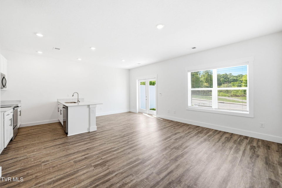 Photo #8: 1130 Wenna Way 