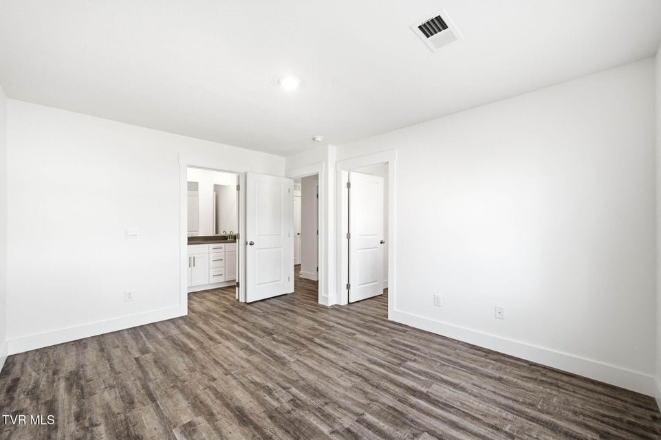Photo #13: 1142 Wenna Way 