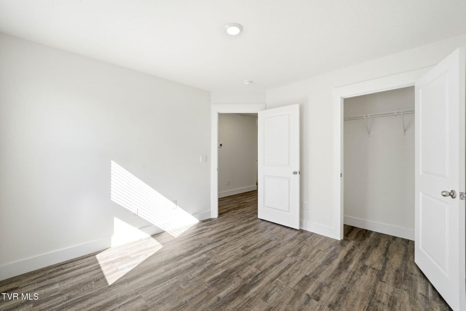 Photo #18: 1142 Wenna Way 