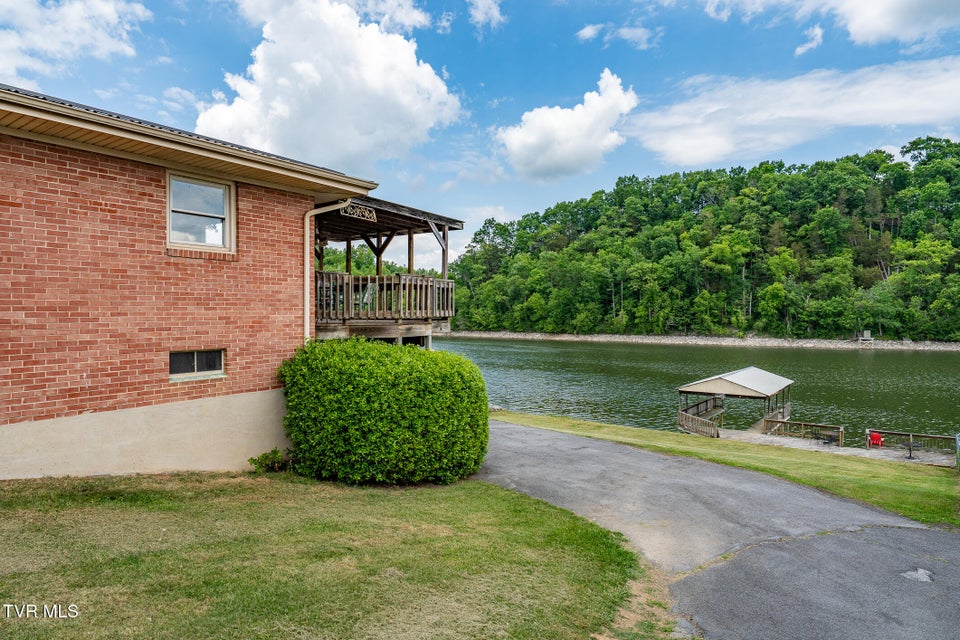 Photo #24: 248 Lakeview Drive