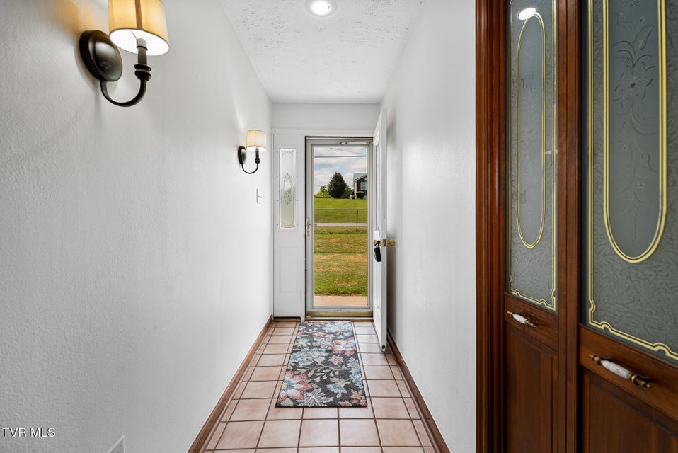 Photo #4: 248 Lakeview Drive
