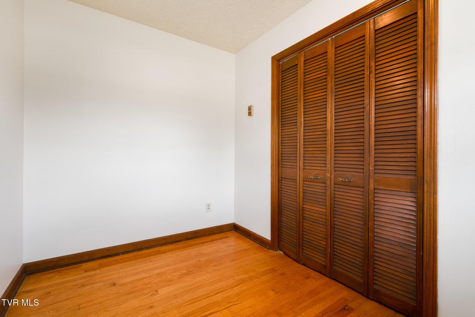 Photo #19: 248 Lakeview Drive