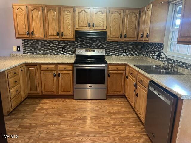 Photo #2: 219 Hunter Hills Circle
