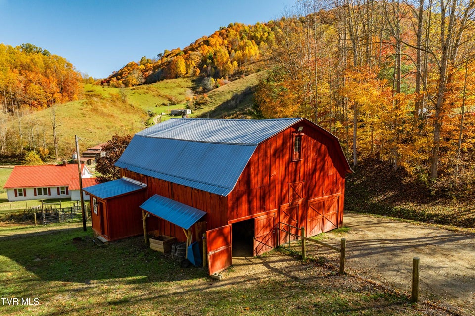 Photo #45: 1128 Drakes Creek Road