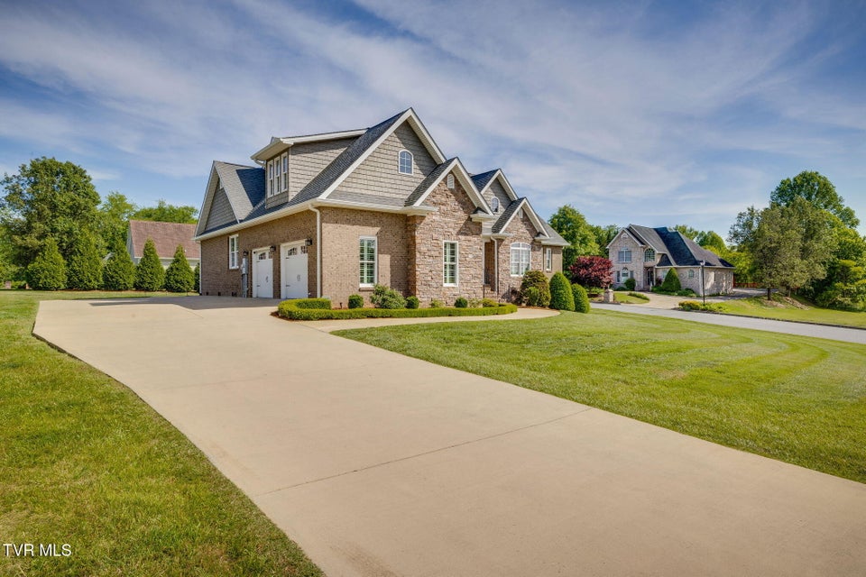 Photo #3: 117 Wedgewood Circle