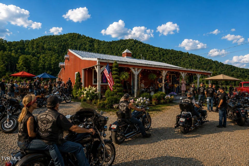 Photo #7: 4020 Roan Creek Road