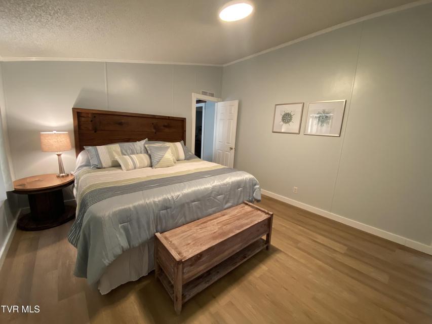 Photo #25: 21570 Alvarado Road
