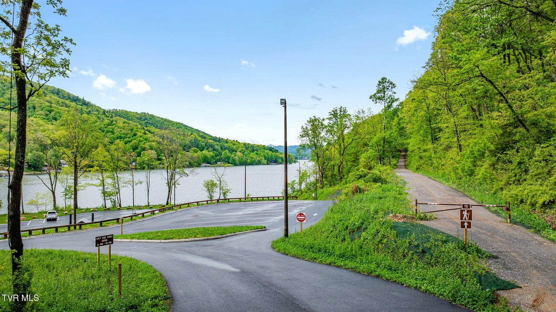 Photo #48: 497 Lakeview Drive