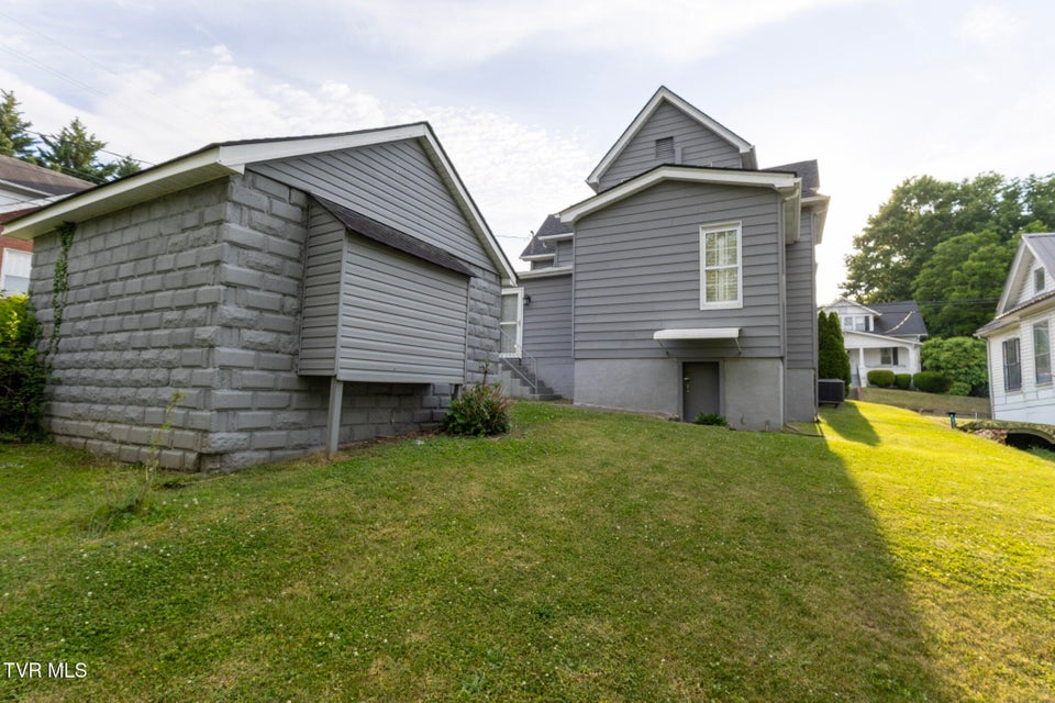 Photo #28: 615 Holston Avenue