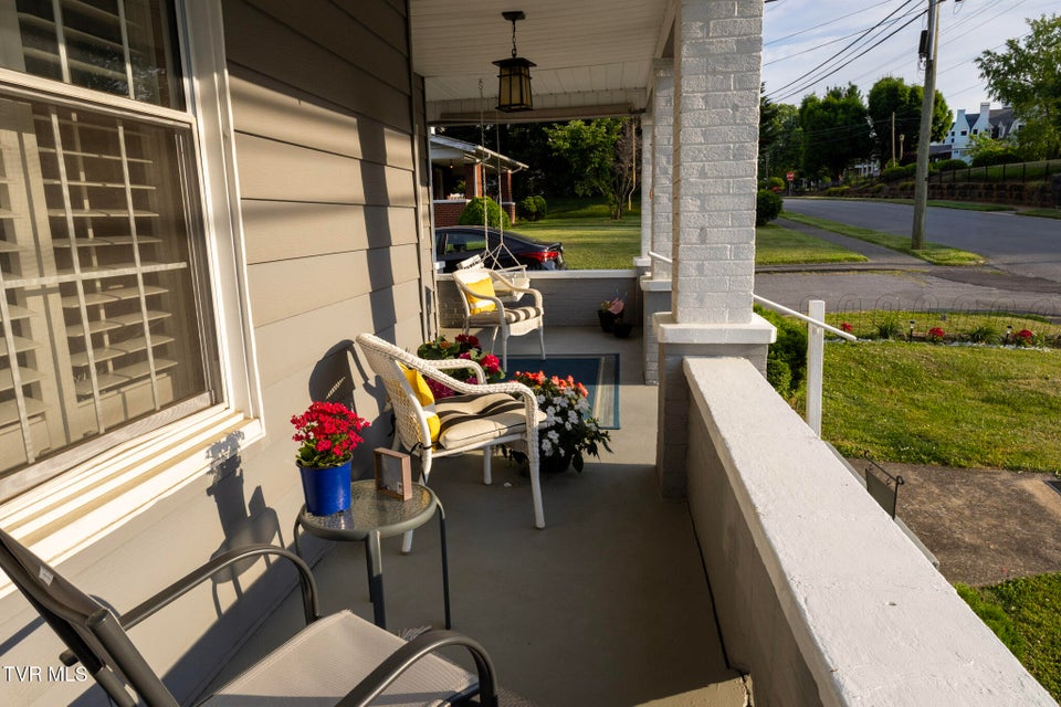 Photo #34: 615 Holston Avenue