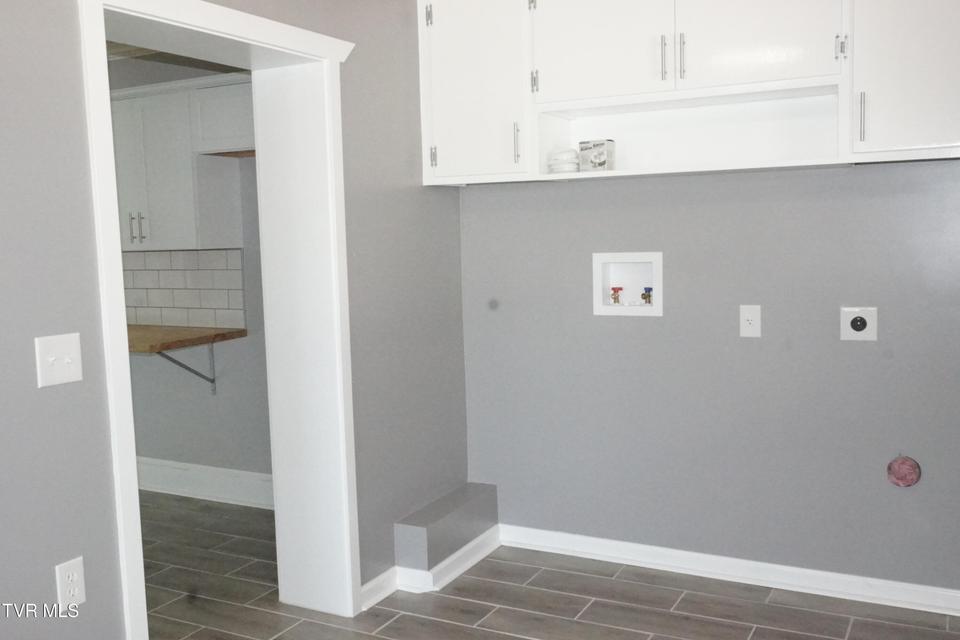 Photo #5: 460 Park Street