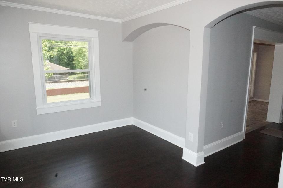 Photo #23: 460 Park Street