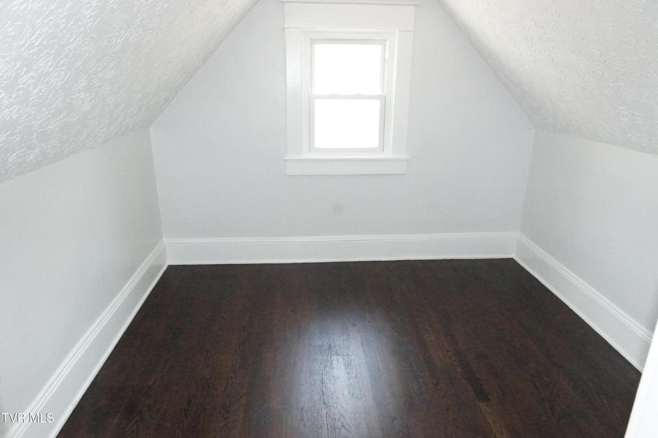 Photo #35: 460 Park Street