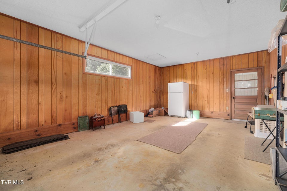 Photo #17: 320 Mountain View Street