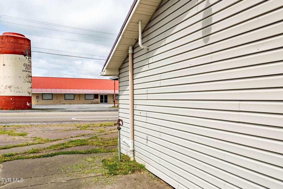 Photo #15: 9854 Highway 421 N 