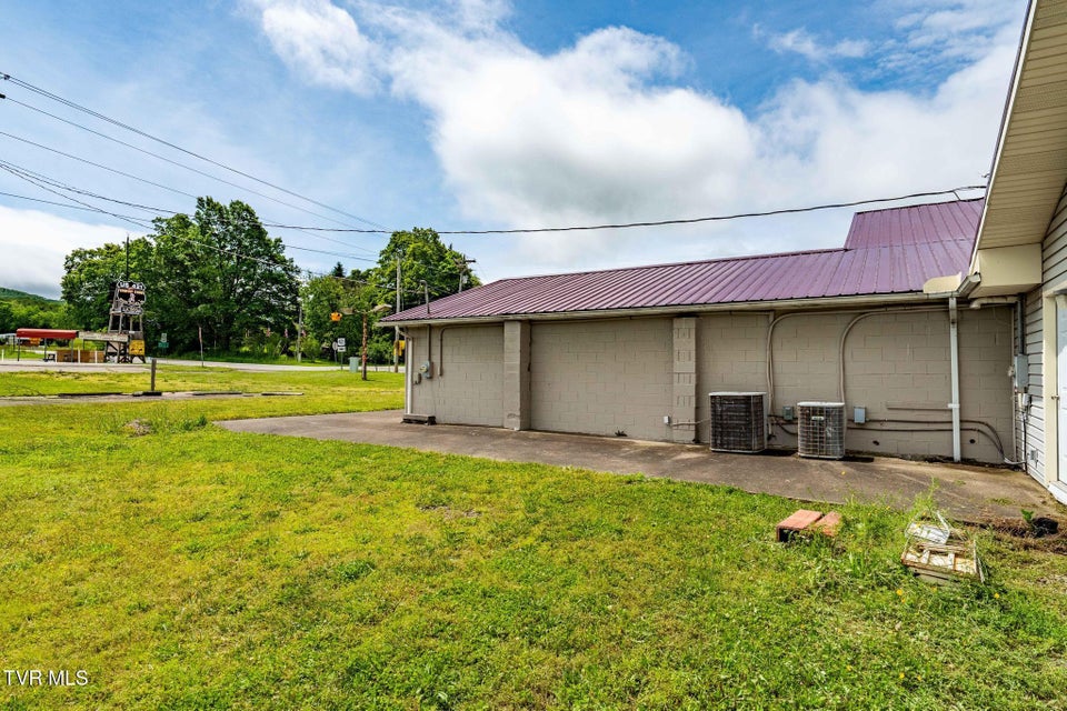 Photo #17: 9854 Highway 421 N 