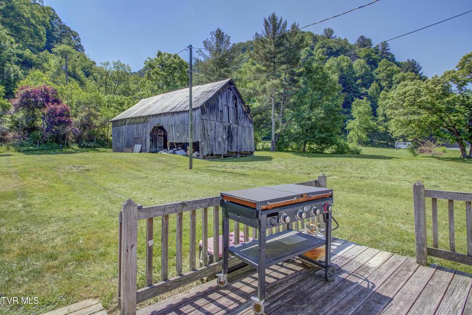 Photo #25: 865 Shelleys Road