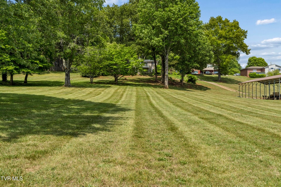 Photo #38: 236 Lakeshore Circle