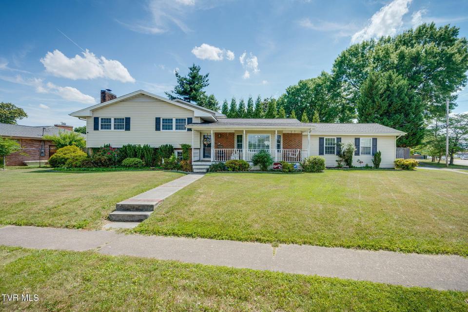 Photo #2: 1801 Hermitage Drive