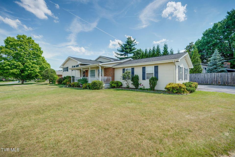 Photo #4: 1801 Hermitage Drive