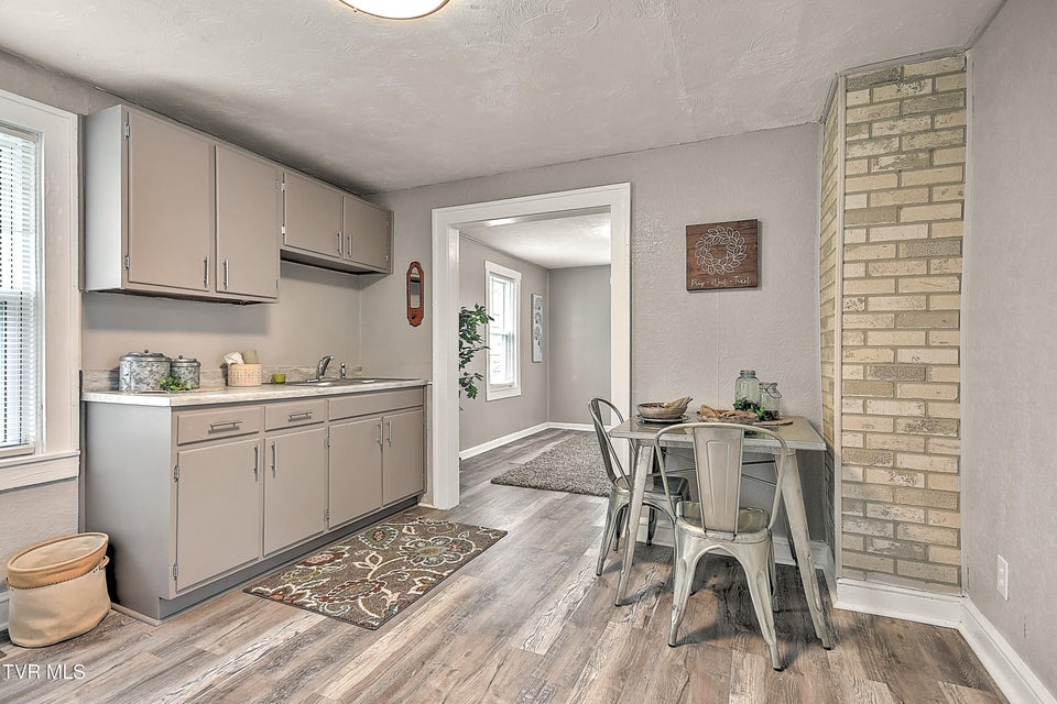 Photo #12: 2020 Shelby Street