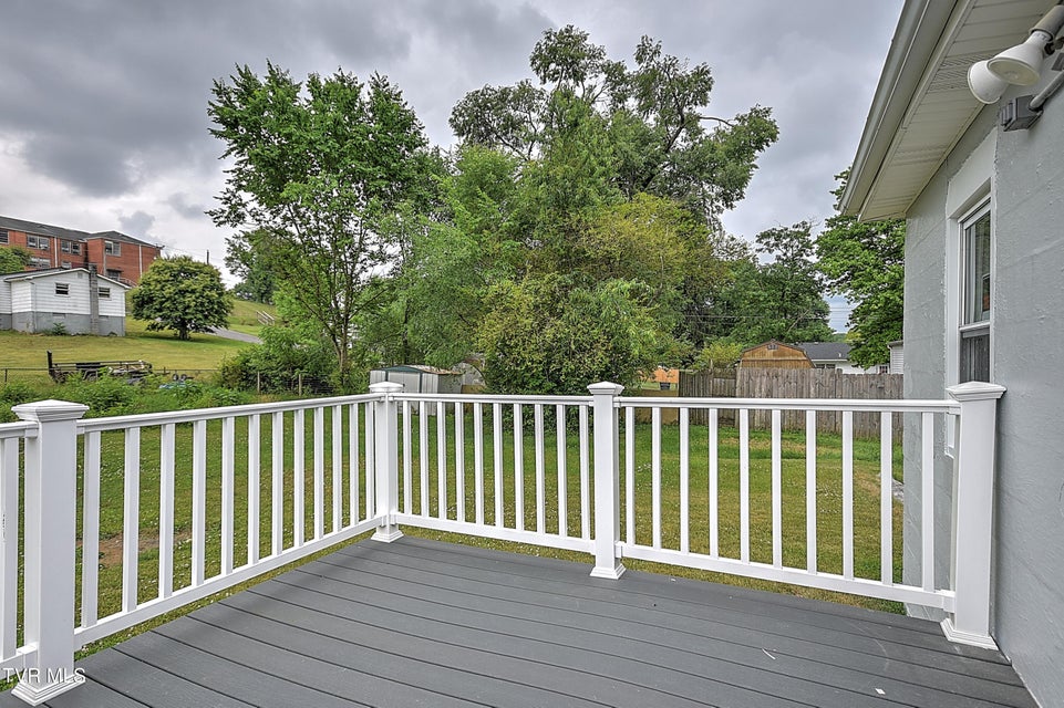 Photo #26: 2020 Shelby Street