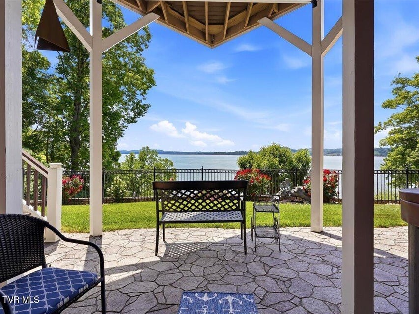 Photo #54: 1881 Pointe Drive