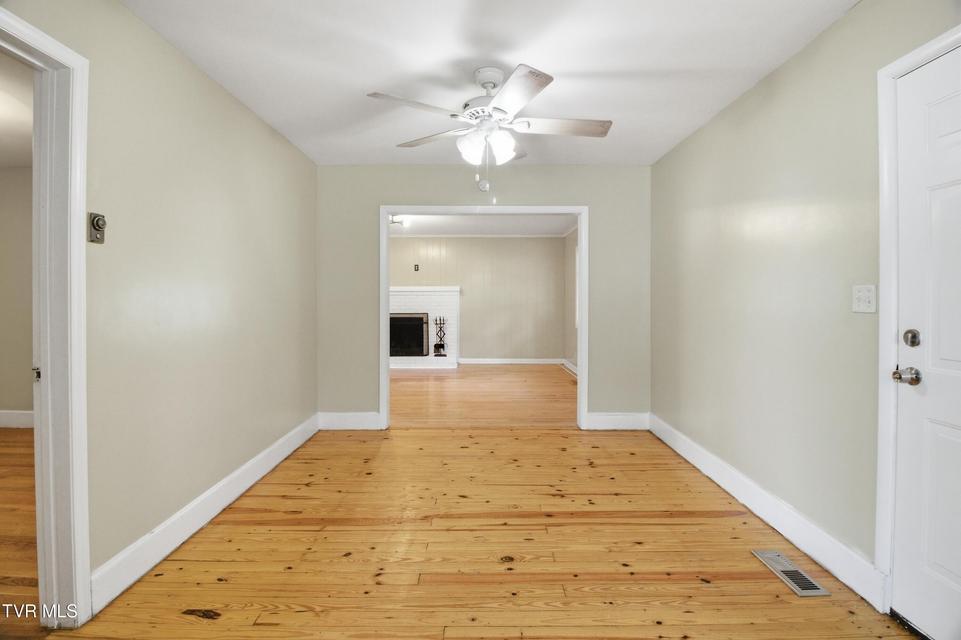 Photo #12: 2858 Ashley Street
