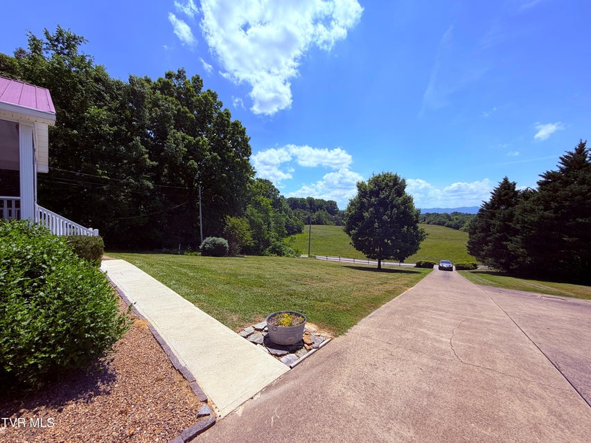 Photo #33: 100 Bright Hope Road