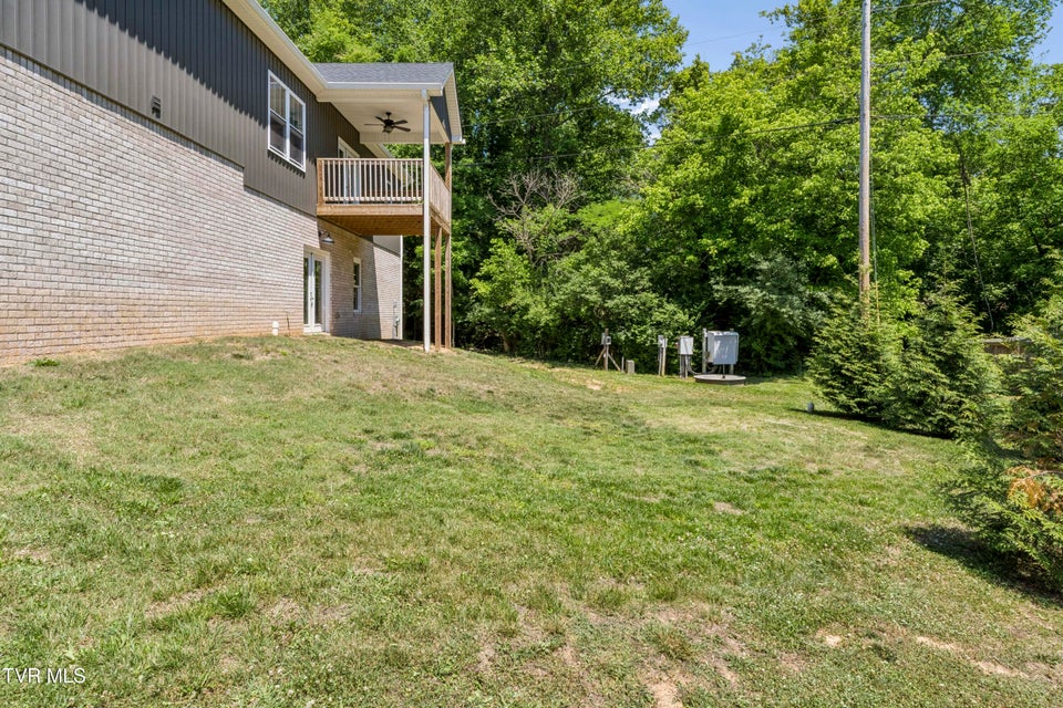 Photo #39: 285 Warrior Drive