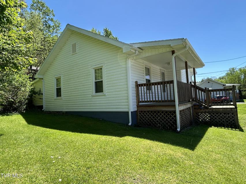 Photo #5: 518 Spring Avenue