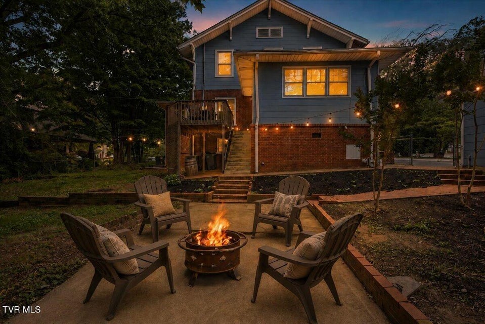 Photo #5: 834 Locust Street