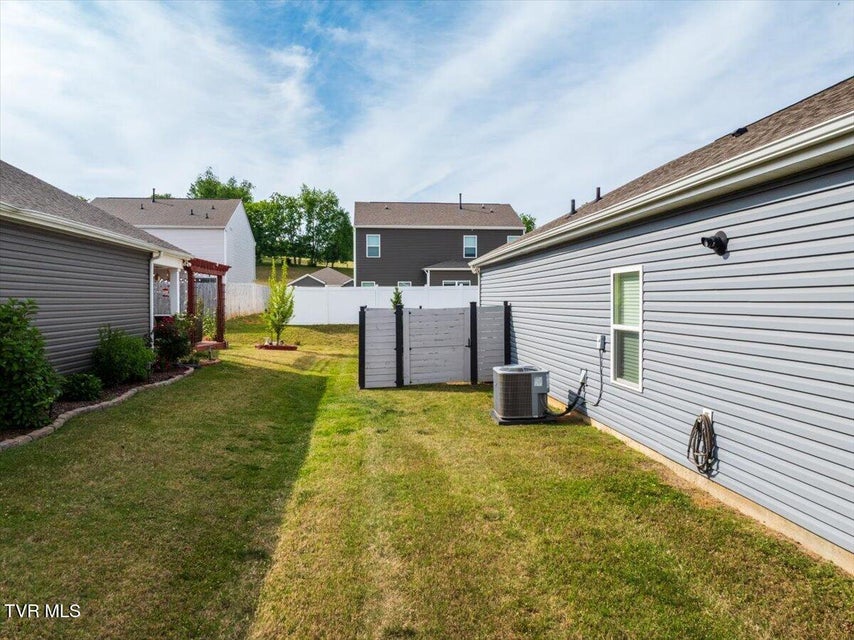 Photo #11: 1010 Raccoon Lane