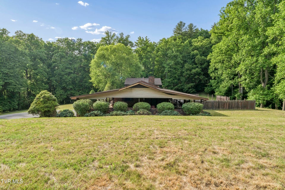 Photo #10: 128 Lum Mcintosh Road