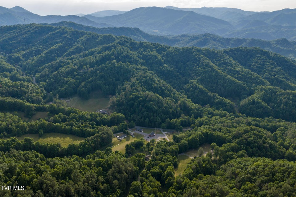 Photo #94: 128 Lum Mcintosh Road