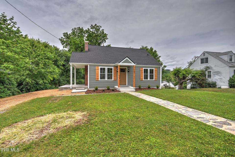Photo #3: 268 Cherokee Road
